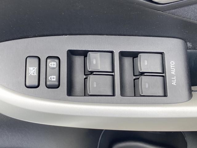 プリウス Ｓ　Ｓキー　Ｐスタート　ｉｓｔｏｐ　ＥＴＣ　ナビ　ＣＤ　Ｂｌｕｅｔｏｏｔｈ　ステアリングリモコン　Ｂカメラ　ＨＩＤ　フォグ　アルミ（35枚目）