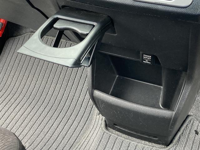 フリード ＧＨ　Ｓキー　ＥＴＣ　ナビ　フルセグ　ＣＤ　ＤＶＤ　Ｂｌｕｅｔｏｏｔｈ　Ｂカメラ　ＨＩＤ　アルミ　オートライト　フリップダウンモニター　片側Ｐスラ（24枚目）