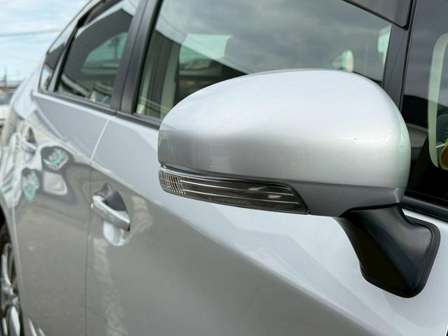 プリウス Ｓ　Ｓキー　ＥＴＣ　ｉｓｔｏｐ　ナビ　フルセグ　ＣＤ　ＤＶＤ　バックカメラ　フォグ　Ｒフォグ　ＨＩＤ　アルミ（34枚目）