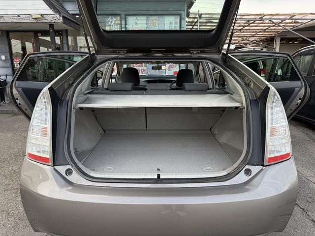 プリウス Ｓ　ＬＥＤエディション　自社　ローン　対応　ｉｓｔｏｐ　Ｓキー　ＥＴＣ　ナビ　　ワンセグ　ＣＤ　ＤＶＤ　Ｂｌｕｅｔｏｏｔｈ　ＬＥＤ　アルミ（29枚目）