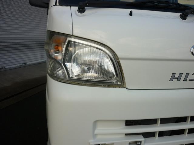 ハイゼットトラック エアコン・パワステ　スペシャル　４ＷＤ　エアコン　パワステ　マニュアル５速（9枚目）