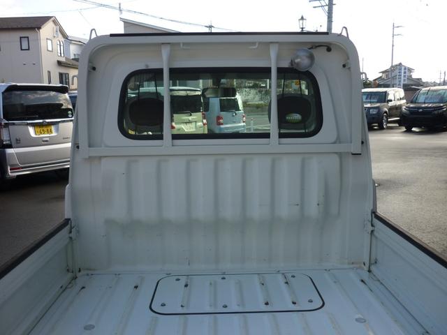 ハイゼットトラック エアコン・パワステ　スペシャル　４ＷＤ　エアコン　パワステ　マニュアル５速（10枚目）