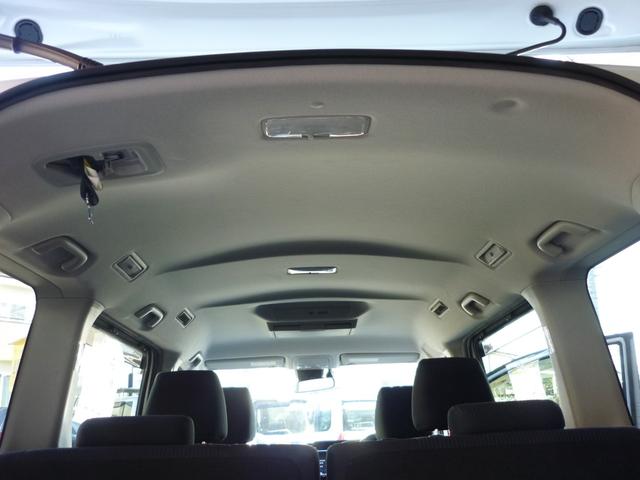 ノア ハイブリッドＸ　両側パワースライドドア　フリップダウン　ナビ　テレビ　Ｂｌｕｅｔｏｏｔｈ　バックカメラ　スマートキースペア有　トヨタセーフティセンス　ＥＴＣ（16枚目）