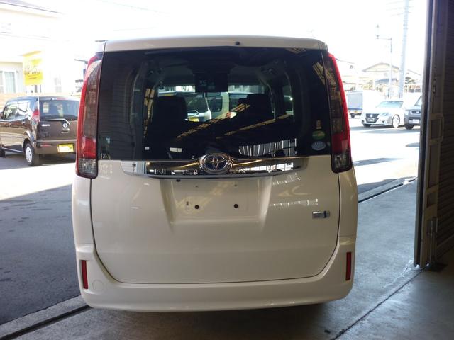 ノア ハイブリッドＸ　両側パワースライドドア　フリップダウン　ナビ　テレビ　Ｂｌｕｅｔｏｏｔｈ　バックカメラ　スマートキースペア有　トヨタセーフティセンス　ＥＴＣ（43枚目）