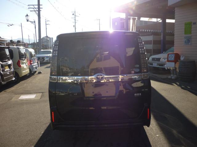 ヴォクシー ハイブリッドＸ　両側パワースライドドア　ハイブリット　スマートキースペア有　ナビ　Ｂｌｕｅｔｏｏｔｈ　バックカメラ　フリップダウンモニター　ワイパーデアイサー　ＥＴＣ（4枚目）