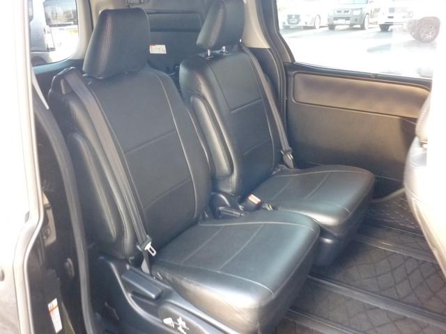 ヴォクシー ハイブリッドＸ　両側パワースライドドア　ハイブリット　スマートキースペア有　ナビ　Ｂｌｕｅｔｏｏｔｈ　バックカメラ　フリップダウンモニター　ワイパーデアイサー　ＥＴＣ（16枚目）