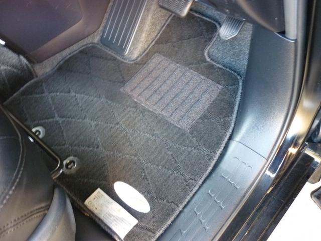 ヴォクシー ハイブリッドＸ　両側パワースライドドア　ハイブリット　スマートキースペア有　ナビ　Ｂｌｕｅｔｏｏｔｈ　バックカメラ　フリップダウンモニター　ワイパーデアイサー　ＥＴＣ（29枚目）