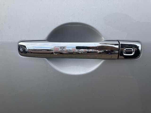 セレナ ハイウェイスター　Ｓ－ハイブリッド　エアロモード　検８年２月　全国　自社　ローン　対応　アイドリングストップ　両側パワースライドドア　スマートキー　プッシュスタート　ＥＴＣ　ナビ　ＴＶ　アルミホイール　ＨＩＤ　エアロ　フォグ（57枚目）