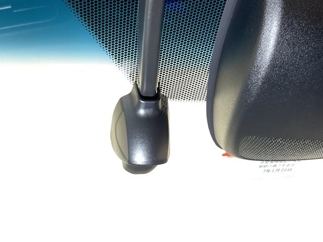 ヴェゼル ハイブリッドＺ・ホンダセンシング　メモリーナビリアカメラＬＥＤＥＴＣ　レーダーブレーキサポート　フルセグテレビ　ＵＳＢ　シートヒーター付　サイドエアバッグ　オートエアコン　スマートキーシステム　横滑り防止機能　ＤＶＤ　ＬＥＤライト（27枚目）