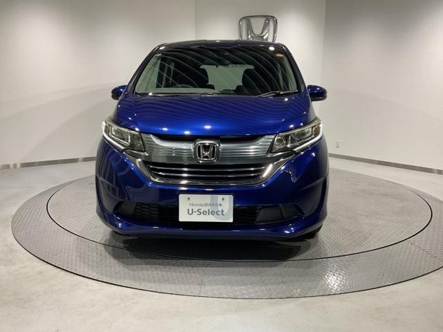フリードハイブリッド ハイブリッド・Ｇホンダセンシング　両電動ドア　サポカー　両席エアバック　地デジＴＶ　リアカメラ　横滑防止　オートクルーズコントロール　エアバック　スマートキープッシュスタート　パワーウインドウ　ＡＢＳ（2枚目）