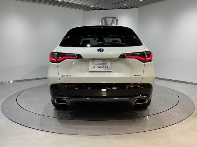 ZR-V e:HEVZ特別仕様車ブラックスタイル 【弊社デモカー】 アラウンドビューモニター LEDヘッドランプ スマ-トキ- クルコン ETC車載器 電動シート ドライブレコーダー シートヒーター 本革シート バックカメラ 盗難防止装置 ESC(6枚目)