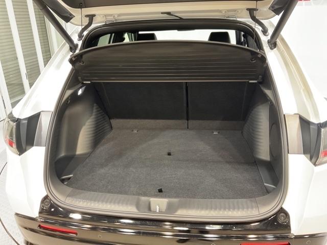 ZR-V e:HEVZ特別仕様車ブラックスタイル 【弊社デモカー】 アラウンドビューモニター LEDヘッドランプ スマ-トキ- クルコン ETC車載器 電動シート ドライブレコーダー シートヒーター 本革シート バックカメラ 盗難防止装置 ESC(18枚目)