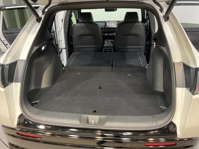 ZR-V e:HEVZ特別仕様車ブラックスタイル 【弊社デモカー】 アラウンドビューモニター LEDヘッドランプ スマ-トキ- クルコン ETC車載器 電動シート ドライブレコーダー シートヒーター 本革シート バックカメラ 盗難防止装置 ESC(19枚目)