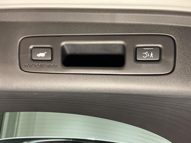 ZR-V e:HEVZ特別仕様車ブラックスタイル 【弊社デモカー】 アラウンドビューモニター LEDヘッドランプ スマ-トキ- クルコン ETC車載器 電動シート ドライブレコーダー シートヒーター 本革シート バックカメラ 盗難防止装置 ESC(20枚目)