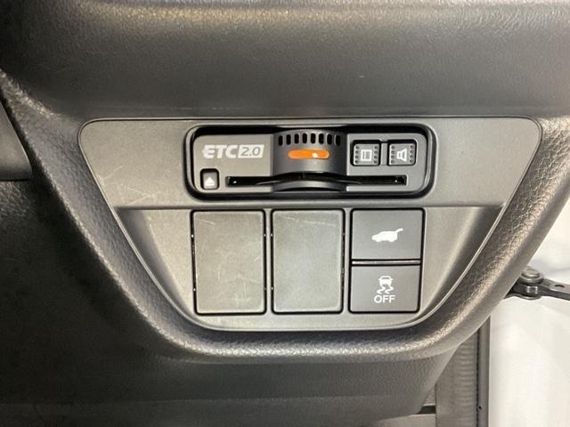 ZR-V e:HEVZ特別仕様車ブラックスタイル 【弊社デモカー】 アラウンドビューモニター LEDヘッドランプ スマ-トキ- クルコン ETC車載器 電動シート ドライブレコーダー シートヒーター 本革シート バックカメラ 盗難防止装置 ESC(28枚目)