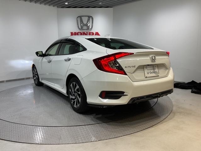 シビック セダンホンダセンシング ドラレコ LEDヘッド 前席シートヒーター スマートキー クルーズコントロール ターボ DVD再生 サイドエアバック ETC ESC ナビTV オートエアコン エアバッグ(5枚目)