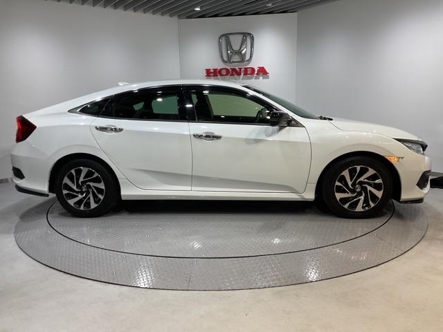 シビック セダンホンダセンシング ドラレコ LEDヘッド 前席シートヒーター スマートキー クルーズコントロール ターボ DVD再生 サイドエアバック ETC ESC ナビTV オートエアコン エアバッグ(8枚目)