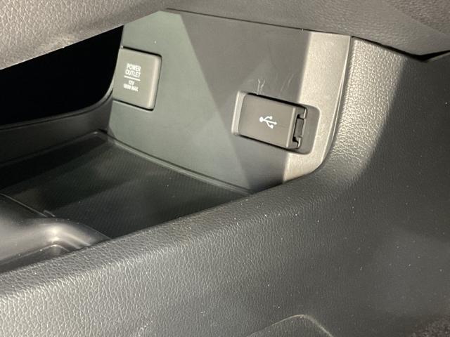 シビック セダンホンダセンシング ドラレコ LEDヘッド 前席シートヒーター スマートキー クルーズコントロール ターボ DVD再生 サイドエアバック ETC ESC ナビTV オートエアコン エアバッグ(28枚目)