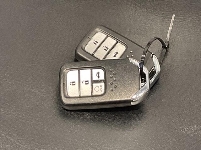 シビック セダンホンダセンシング ドラレコ LEDヘッド 前席シートヒーター スマートキー クルーズコントロール ターボ DVD再生 サイドエアバック ETC ESC ナビTV オートエアコン エアバッグ(33枚目)