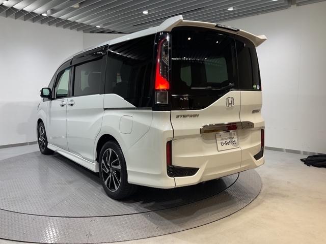 ステップワゴンスパーダ スパーダ・クールスピリットホンダセンシング サイドエアバック スマートキ 左右電動スライドドア バックモニタ Wエアコン 地TV ナビ&TV 三列シート 助手席エアバッグ ドライブレコーダ AAC(6枚目)