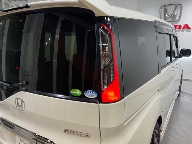 ステップワゴンスパーダ スパーダ・クールスピリットホンダセンシング サイドエアバック スマートキ 左右電動スライドドア バックモニタ Wエアコン 地TV ナビ&TV 三列シート 助手席エアバッグ ドライブレコーダ AAC(12枚目)
