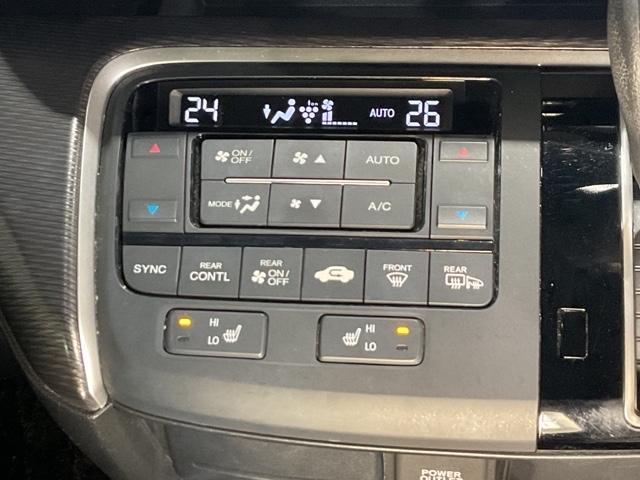 ステップワゴンスパーダ スパーダ・クールスピリットホンダセンシング サイドエアバック スマートキ 左右電動スライドドア バックモニタ Wエアコン 地TV ナビ&TV 三列シート 助手席エアバッグ ドライブレコーダ AAC(27枚目)