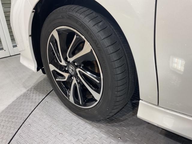 ステップワゴンスパーダ スパーダ・クールスピリットホンダセンシング サイドエアバック スマートキ 左右電動スライドドア バックモニタ Wエアコン 地TV ナビ&TV 三列シート 助手席エアバッグ ドライブレコーダ AAC(37枚目)