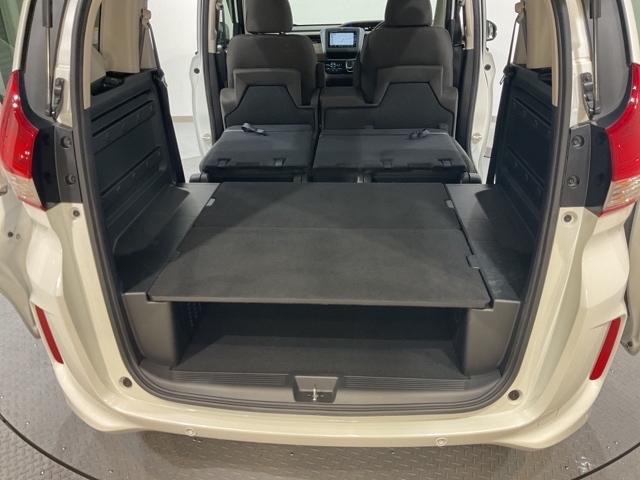 フリード+ハイブリッド ハイブリッドG・ホンダセンシング 四駆 バックモニター 盗難防止装置 ナビ・TV キーレス ETC車載器 地デジ クルーズコントロール AAC DVD再生 ECON パワーウィンドウ エアバッグ(20枚目)