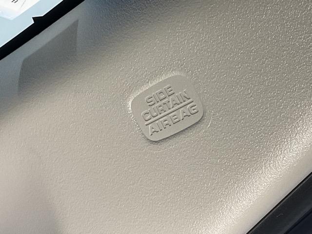 フリード+ハイブリッド ハイブリッドG・ホンダセンシング 四駆 バックモニター 盗難防止装置 ナビ・TV キーレス ETC車載器 地デジ クルーズコントロール AAC DVD再生 ECON パワーウィンドウ エアバッグ(32枚目)