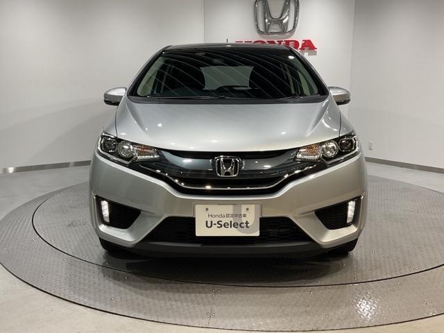 フィット １５ＸＬ　盗難防止システム　クルコン　スマートキー　シティブレーキアクティブシステム　ＥＴＣ　ＬＥＤヘッド　４ＷＤ（2枚目）