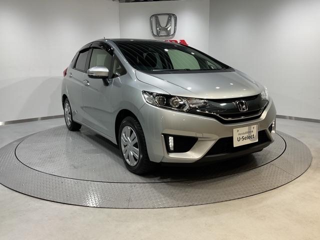 フィット １５ＸＬ　盗難防止システム　クルコン　スマートキー　シティブレーキアクティブシステム　ＥＴＣ　ＬＥＤヘッド　４ＷＤ（8枚目）