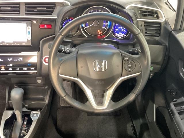 フィット １５ＸＬ　盗難防止システム　クルコン　スマートキー　シティブレーキアクティブシステム　ＥＴＣ　ＬＥＤヘッド　４ＷＤ（12枚目）