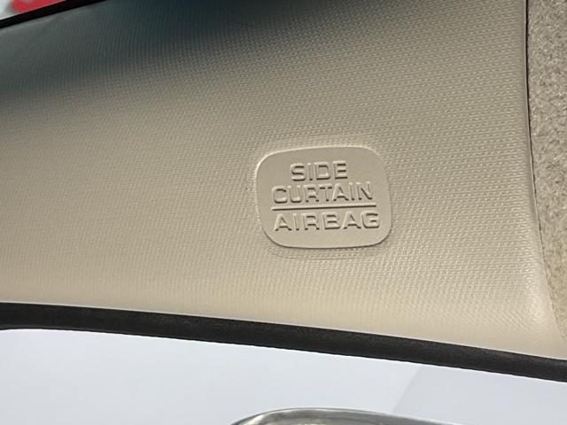 フィット １５ＸＬ　盗難防止システム　クルコン　スマートキー　シティブレーキアクティブシステム　ＥＴＣ　ＬＥＤヘッド　４ＷＤ（24枚目）