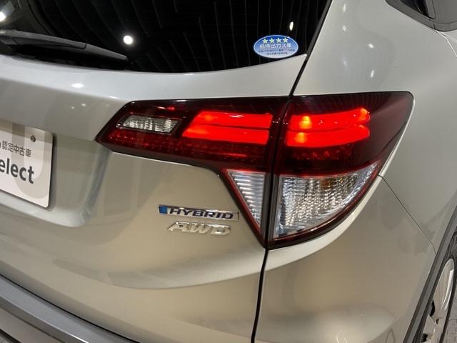 ヴェゼル ハイブリッド オートエアコン スマートキー パワーウィンドウ エアバッグ パワーステアリング クルーズコントロール バックカメラ ETC 4WD ABS キーレス VSA WSRS(10枚目)