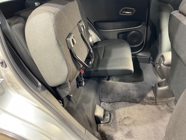 ヴェゼル ハイブリッド オートエアコン スマートキー パワーウィンドウ エアバッグ パワーステアリング クルーズコントロール バックカメラ ETC 4WD ABS キーレス VSA WSRS(17枚目)