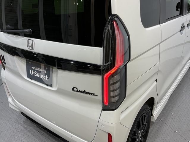 N-BOXカスタム L サイドエアバッグ ナビTV Aストップ シートヒータ キーフリーシステム LEDライト リアカメ クルーズコントロール AC DVD視聴可能 スマキー ETC 横滑り防止 フルセグTV ABS(11枚目)