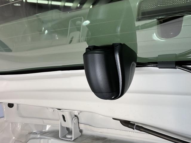 N-BOXカスタム L サイドエアバッグ ナビTV Aストップ シートヒータ キーフリーシステム LEDライト リアカメ クルーズコントロール AC DVD視聴可能 スマキー ETC 横滑り防止 フルセグTV ABS(32枚目)