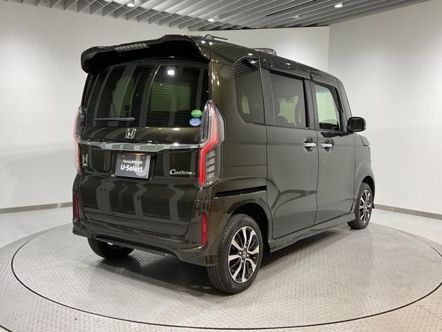 N-BOXカスタム G・Lホンダセンシング 【いまコレ+】新品フロアマット エアコン 衝突被害軽減装置 シ-トヒ-タ- VSA パワーウィンドウ エアバック 4WD車 キーフリー 地デジ サイドエアバック クルコン スマートキ ナビTV LED(7枚目)