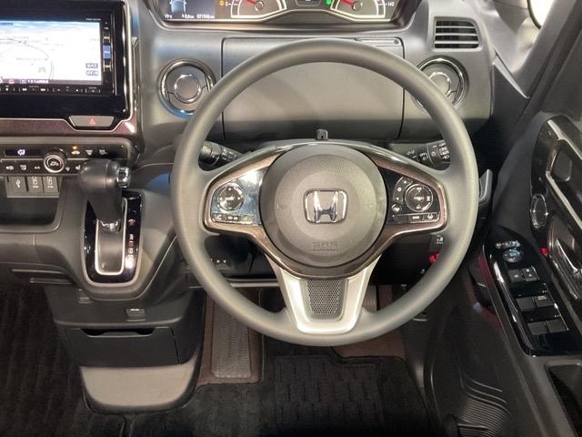 N-BOXカスタム G・Lホンダセンシング 【いまコレ+】新品フロアマット エアコン 衝突被害軽減装置 シ-トヒ-タ- VSA パワーウィンドウ エアバック 4WD車 キーフリー 地デジ サイドエアバック クルコン スマートキ ナビTV LED(13枚目)