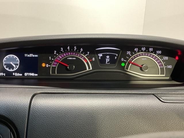 N-BOXカスタム G・Lホンダセンシング 【いまコレ+】新品フロアマット エアコン 衝突被害軽減装置 シ-トヒ-タ- VSA パワーウィンドウ エアバック 4WD車 キーフリー 地デジ サイドエアバック クルコン スマートキ ナビTV LED(14枚目)