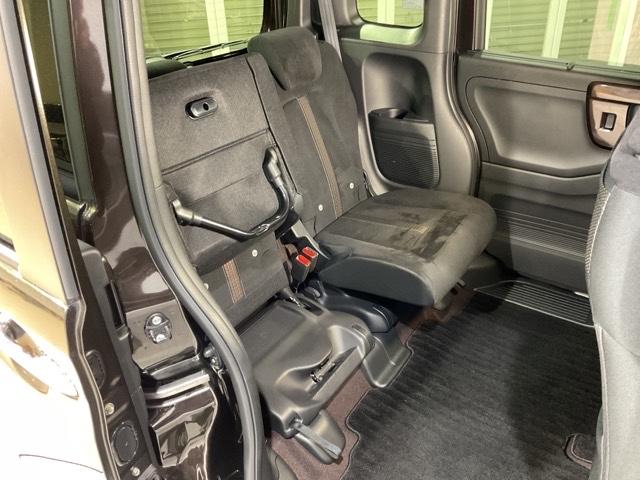 N-BOXカスタム G・Lホンダセンシング 【いまコレ+】新品フロアマット エアコン 衝突被害軽減装置 シ-トヒ-タ- VSA パワーウィンドウ エアバック 4WD車 キーフリー 地デジ サイドエアバック クルコン スマートキ ナビTV LED(18枚目)