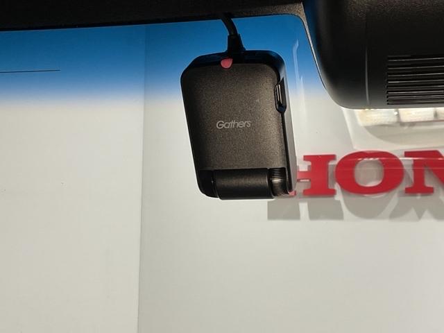 N-BOXカスタム G・Lホンダセンシング 【いまコレ+】新品フロアマット エアコン 衝突被害軽減装置 シ-トヒ-タ- VSA パワーウィンドウ エアバック 4WD車 キーフリー 地デジ サイドエアバック クルコン スマートキ ナビTV LED(27枚目)