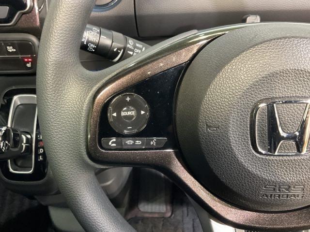 N-BOXカスタム G・Lホンダセンシング 【いまコレ+】新品フロアマット エアコン 衝突被害軽減装置 シ-トヒ-タ- VSA パワーウィンドウ エアバック 4WD車 キーフリー 地デジ サイドエアバック クルコン スマートキ ナビTV LED(32枚目)