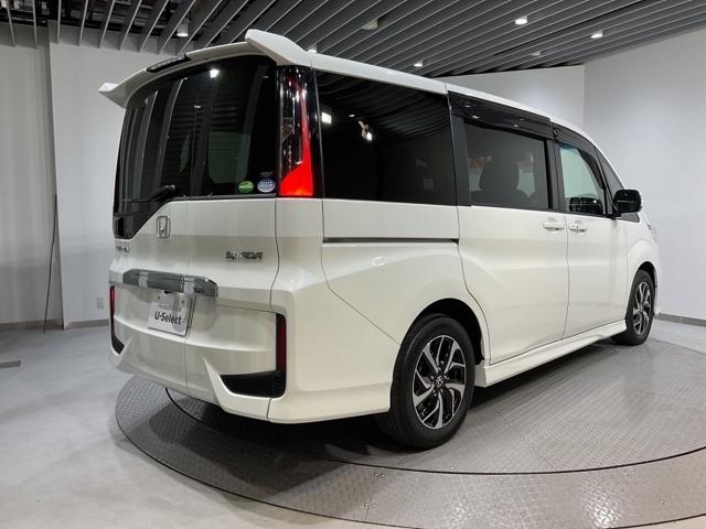 ステップワゴンスパーダ スパーダホンダセンシング 盗難防止 助手席エアバッグ Wパワスラ 地デジ LEDライト 横滑り防止システム オートエアコン リアカメラ ドライブレコーダー装着車 ナビ&TV 三列シート ETC付(7枚目)
