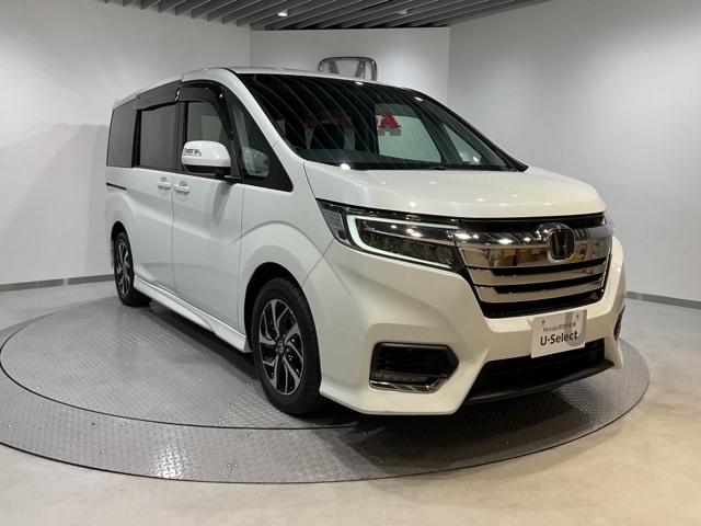 ステップワゴンスパーダ スパーダホンダセンシング 盗難防止 助手席エアバッグ Wパワスラ 地デジ LEDライト 横滑り防止システム オートエアコン リアカメラ ドライブレコーダー装着車 ナビ&TV 三列シート ETC付(9枚目)