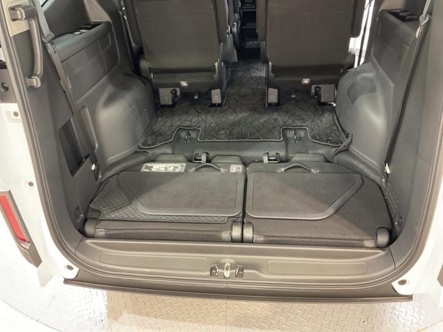 ステップワゴンスパーダ スパーダホンダセンシング 盗難防止 助手席エアバッグ Wパワスラ 地デジ LEDライト 横滑り防止システム オートエアコン リアカメラ ドライブレコーダー装着車 ナビ&TV 三列シート ETC付(19枚目)