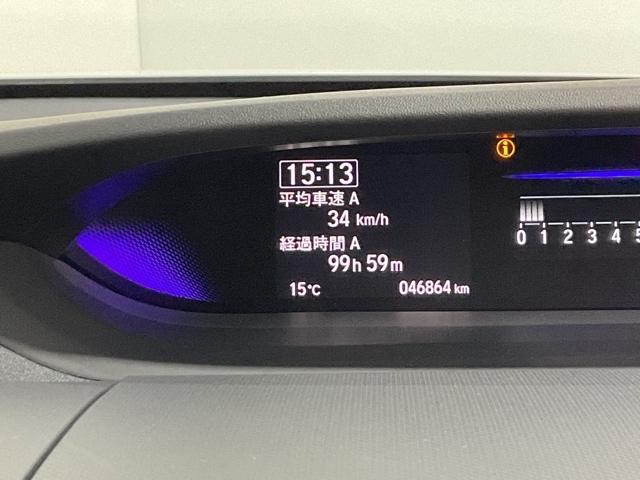 ステップワゴンスパーダ スパーダホンダセンシング 盗難防止 助手席エアバッグ Wパワスラ 地デジ LEDライト 横滑り防止システム オートエアコン リアカメラ ドライブレコーダー装着車 ナビ&TV 三列シート ETC付(39枚目)