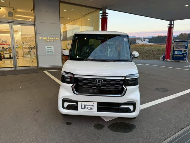 Ｎ－ＢＯＸカスタム ベースグレード　４ＷＤ　届出済み未使用車　片側パワースライドドア　オーディオレス（3枚目）