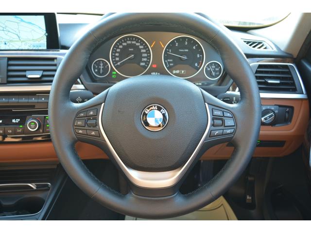 320d 禁煙車 衝突軽減ブレーキ レーンアシスト リアセンサー バックカメラ コンフォートアクセス ブラウンレザー(13枚目)
