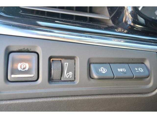 キャデラックＸＴ６ ナイトクルーズエディション　３０台限定車　ＢＯＳＥサウンド　レザーシート　シートヒーター　エアコンシート　クルーズコントロール　レーダーブレーキ　パノラミックビュー　デジタルインナーミラー（24枚目）